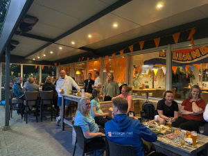 Gezellig hapje en drankje na afloop